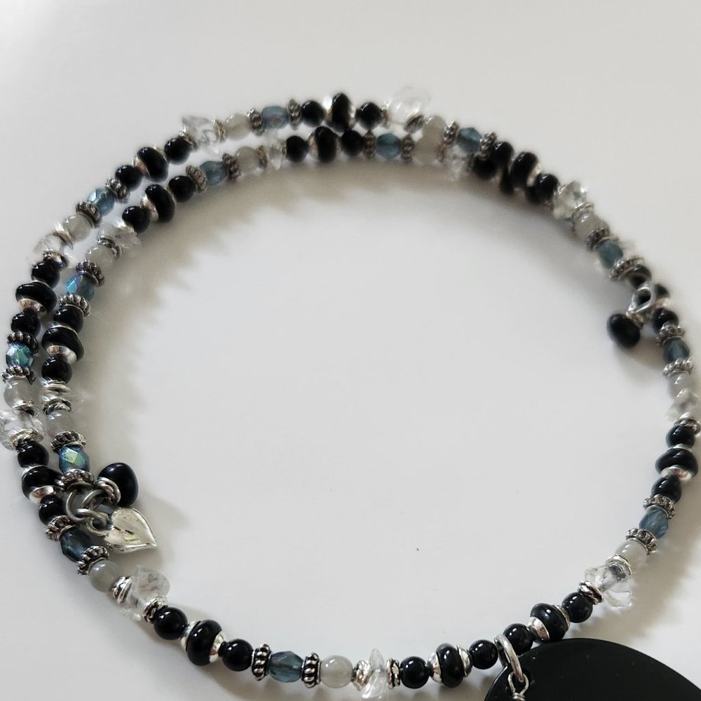 Choker necklace